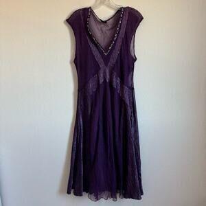 Komarov Beaded V-neck Short Sleeve Purple Knee Length Dress Size: XL
